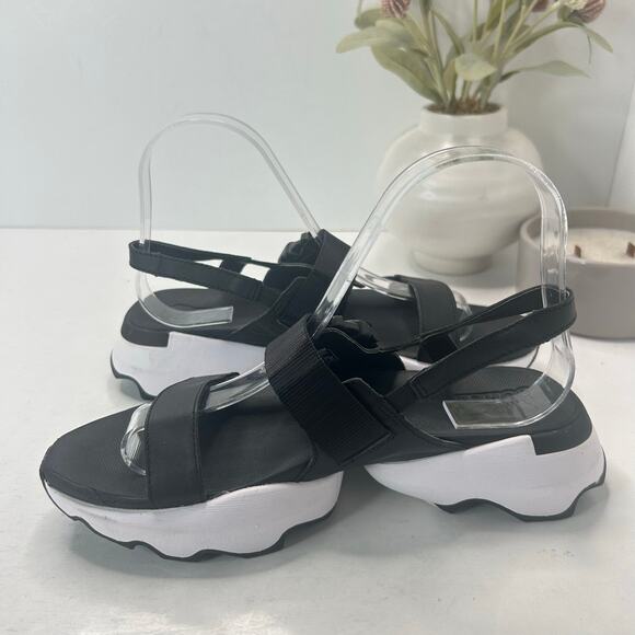 Sorel Kinetic Impact II Sling Low Sandal Black NL4697-010 Women's 7 Tried On - Picture 7 of 9